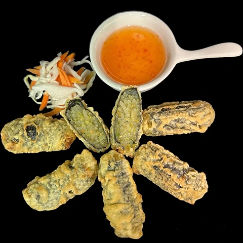 Ocvrti zavitki iz alg (Fried Seaweed Rolls)